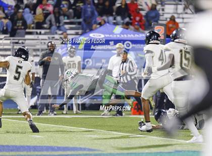 Thumbnail 1 in Ocoee @ Sumner (FHSAA 7A Regional) photogallery.