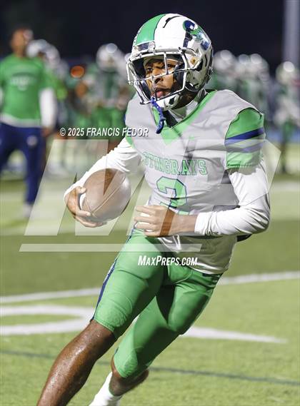 Thumbnail 2 in Ocoee @ Sumner (FHSAA 7A Regional) photogallery.