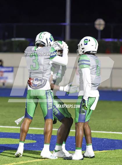 Thumbnail 1 in Ocoee @ Sumner (FHSAA 7A Regional) photogallery.