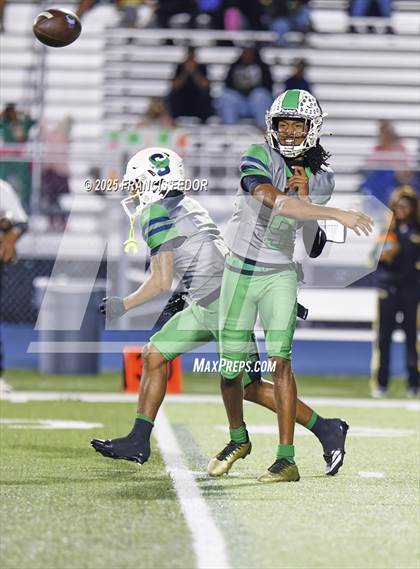 Thumbnail 3 in Ocoee @ Sumner (FHSAA 7A Regional) photogallery.