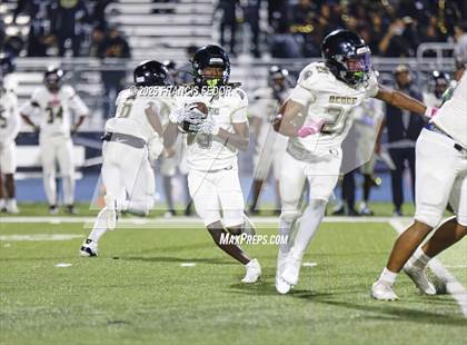 Thumbnail 1 in Ocoee @ Sumner (FHSAA 7A Regional) photogallery.