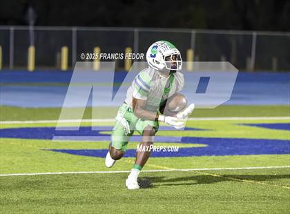 Thumbnail 1 in Ocoee @ Sumner (FHSAA 7A Regional) photogallery.