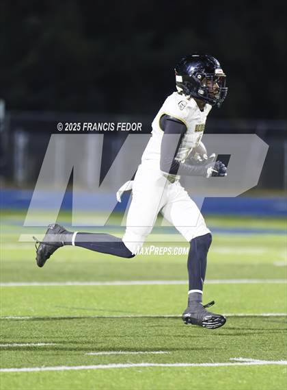 Thumbnail 3 in Ocoee @ Sumner (FHSAA 7A Regional) photogallery.