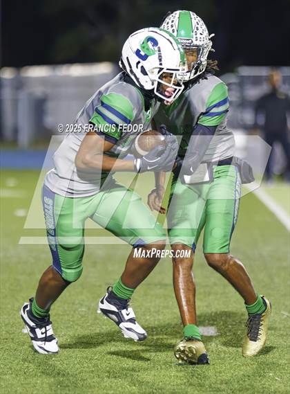 Thumbnail 2 in Ocoee @ Sumner (FHSAA 7A Regional) photogallery.