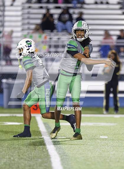 Thumbnail 1 in Ocoee @ Sumner (FHSAA 7A Regional) photogallery.