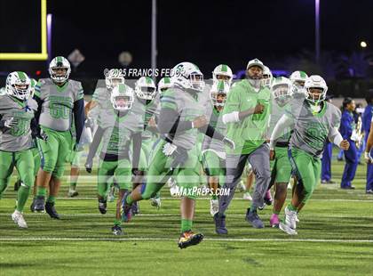 Thumbnail 1 in Ocoee @ Sumner (FHSAA 7A Regional) photogallery.