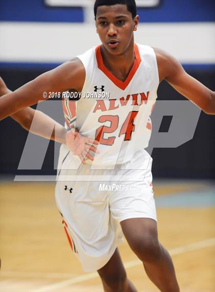 Thumbnail 1 in Sam Rayburn vs. Alvin (McDonald's Texas Invitational) photogallery.