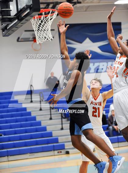 Thumbnail 3 in Sam Rayburn vs. Alvin (McDonald's Texas Invitational) photogallery.