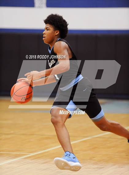 Thumbnail 2 in Sam Rayburn vs. Alvin (McDonald's Texas Invitational) photogallery.