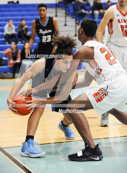 Thumbnail 3 in Sam Rayburn vs. Alvin (McDonald's Texas Invitational) photogallery.