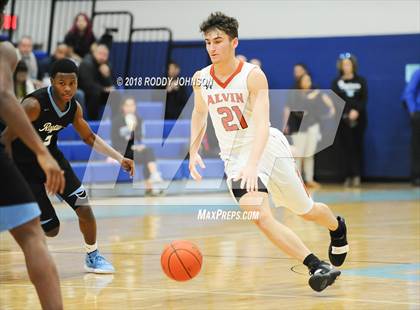 Thumbnail 1 in Sam Rayburn vs. Alvin (McDonald's Texas Invitational) photogallery.