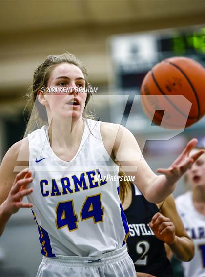 Thumbnail 2 in Noblesville vs Carmel (IHSAA 4A Sectional Championship) photogallery.