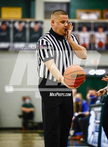 Thumbnail 3 in Noblesville vs Carmel (IHSAA 4A Sectional Championship) photogallery.