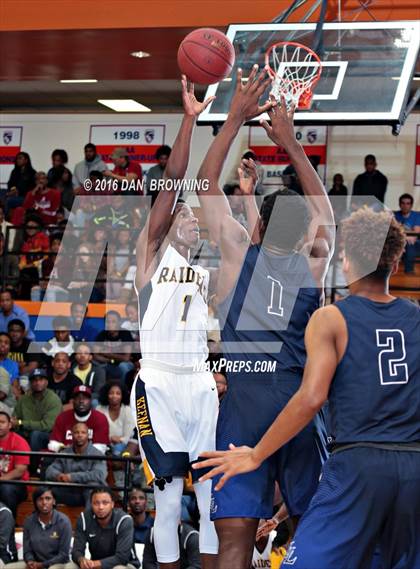 Thumbnail 3 in Keenan vs. La Lumiere (Chick-Fil-A Classic) photogallery.