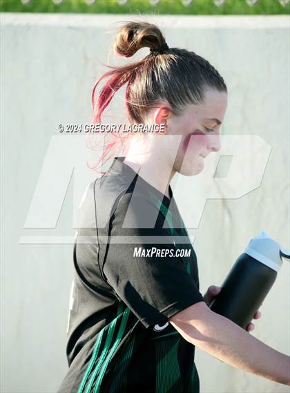 Thumbnail 1 in Crowley vs Southlake Carroll (UIL 6A Soccer Bi-District) photogallery.