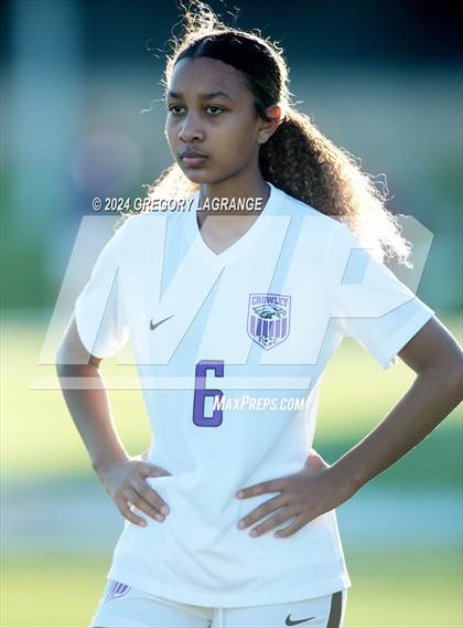 Thumbnail 2 in Crowley vs Southlake Carroll (UIL 6A Soccer Bi-District) photogallery.