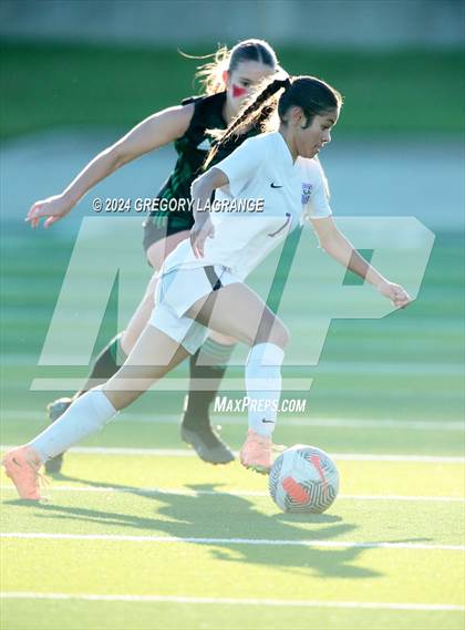 Thumbnail 2 in Crowley vs Southlake Carroll (UIL 6A Soccer Bi-District) photogallery.