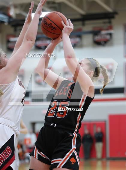 Thumbnail 3 in Amanda-Clearcreek @ Fairfield Union photogallery.