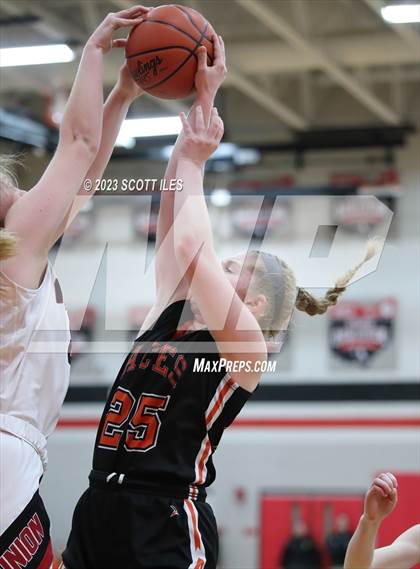 Thumbnail 1 in Amanda-Clearcreek @ Fairfield Union photogallery.