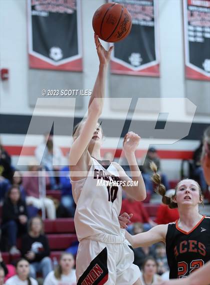 Thumbnail 2 in Amanda-Clearcreek @ Fairfield Union photogallery.