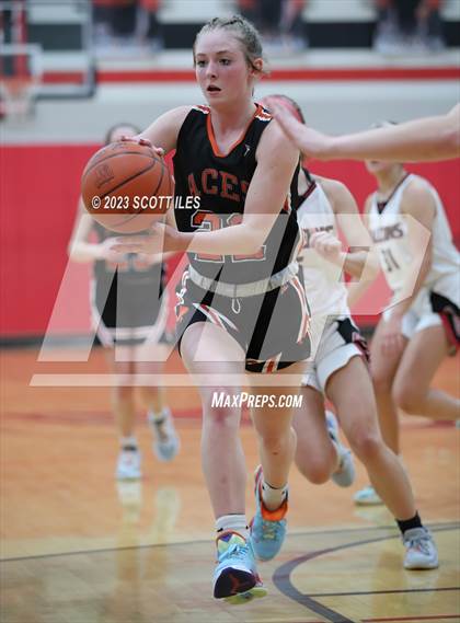 Thumbnail 2 in Amanda-Clearcreek @ Fairfield Union photogallery.