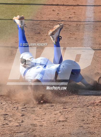 Thumbnail 2 in Faith Lutheran @ Bishop Gorman (5A Southern Region Tournament) photogallery.