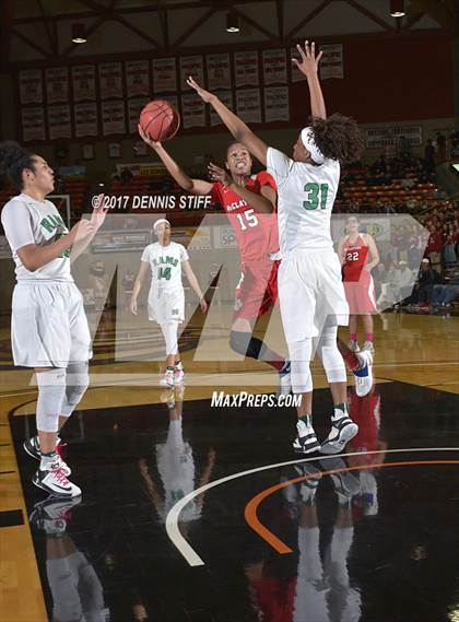 Thumbnail 3 in McClatchy vs. St. Mary's (CIF SJS D1 Final) photogallery.