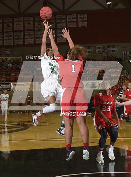 Thumbnail 2 in McClatchy vs. St. Mary's (CIF SJS D1 Final) photogallery.