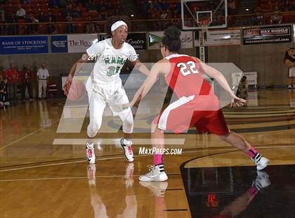 Thumbnail 3 in McClatchy vs. St. Mary's (CIF SJS D1 Final) photogallery.