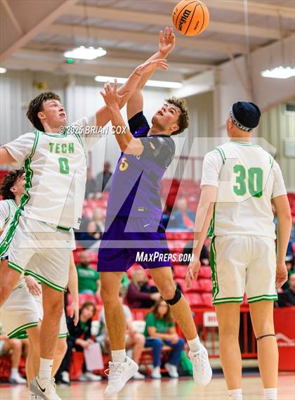 Thumbnail 3 in Greene County Tech vs Greene County Tech (Billy Ply Classic) photogallery.