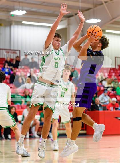 Thumbnail 3 in Greene County Tech vs Greene County Tech (Billy Ply Classic) photogallery.