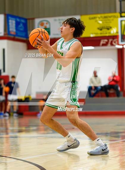 Thumbnail 3 in Greene County Tech vs Greene County Tech (Billy Ply Classic) photogallery.