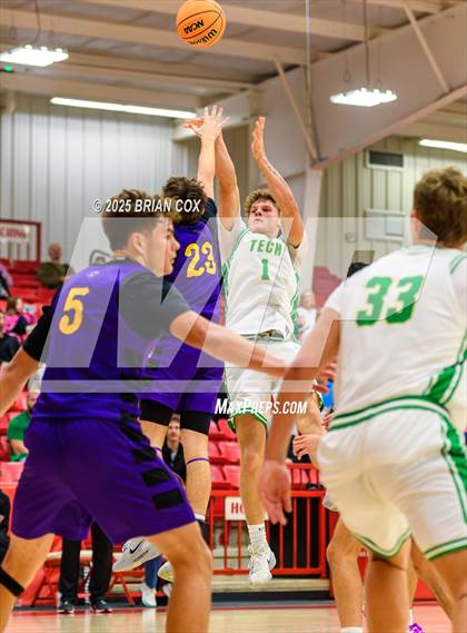 Thumbnail 3 in Greene County Tech vs Greene County Tech (Billy Ply Classic) photogallery.