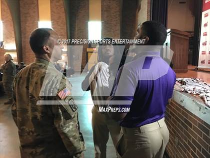 Thumbnail 3 in Edna Karr TOC Ceremony photogallery.