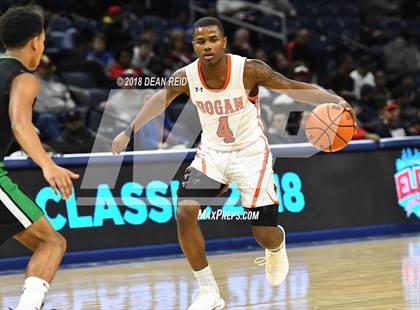 Thumbnail 1 in Bogan vs. Dominican (Chicago Elite Classic) photogallery.