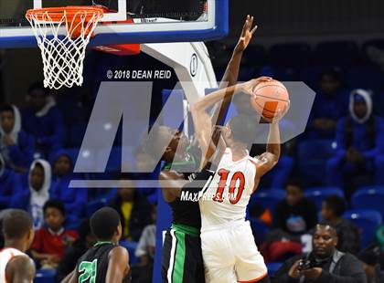 Thumbnail 1 in Bogan vs. Dominican (Chicago Elite Classic) photogallery.
