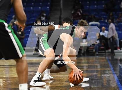 Thumbnail 1 in Bogan vs. Dominican (Chicago Elite Classic) photogallery.