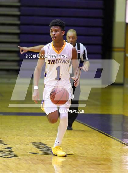 Thumbnail 3 in Lake Braddock vs. Green Run (Glory Days Grill Tournament of Champions) photogallery.