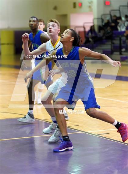 Thumbnail 2 in Lake Braddock vs. Green Run (Glory Days Grill Tournament of Champions) photogallery.