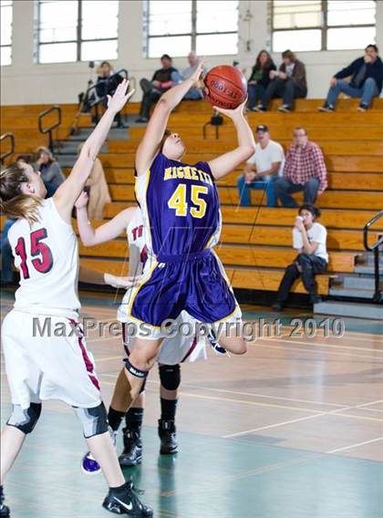 Thumbnail 2 in Nipomo vs. Righetti (Santa Barbara Tournament of Champions) photogallery.