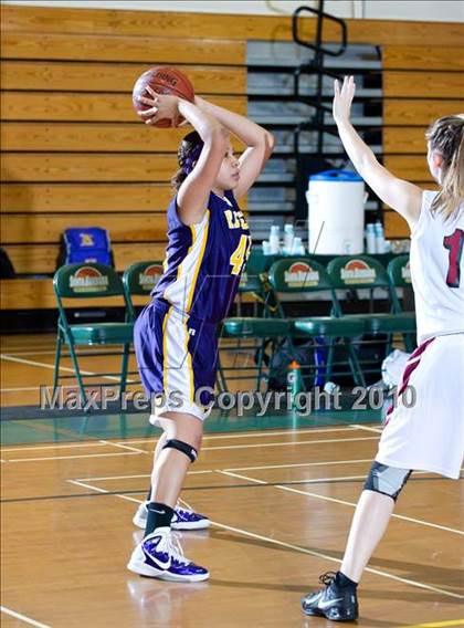 Thumbnail 3 in Nipomo vs. Righetti (Santa Barbara Tournament of Champions) photogallery.