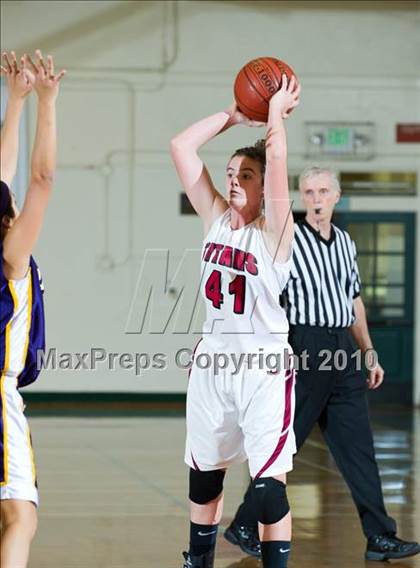 Thumbnail 1 in Nipomo vs. Righetti (Santa Barbara Tournament of Champions) photogallery.