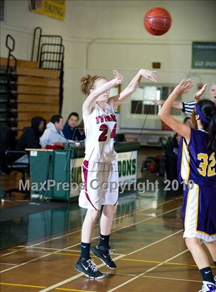 Thumbnail 1 in Nipomo vs. Righetti (Santa Barbara Tournament of Champions) photogallery.