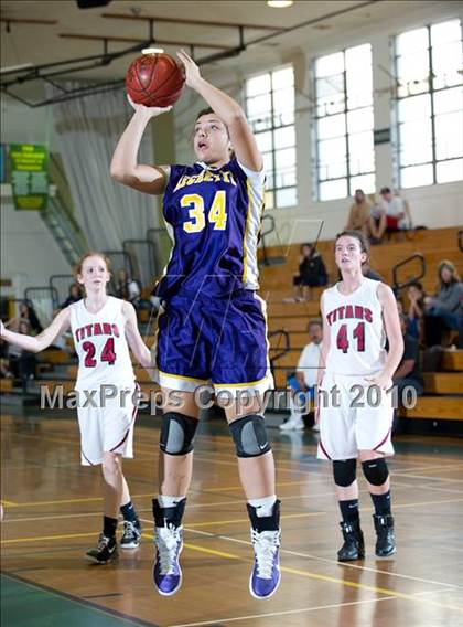 Thumbnail 3 in Nipomo vs. Righetti (Santa Barbara Tournament of Champions) photogallery.