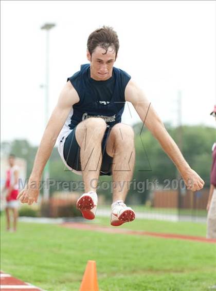 Thumbnail 1 in TAPPS 4A South Region Track & Field Qualifier  photogallery.
