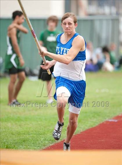Thumbnail 1 in TAPPS 4A South Region Track & Field Qualifier  photogallery.