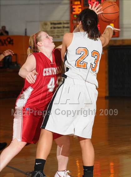 Thumbnail 3 in Centralia vs. Mt. Vernon photogallery.