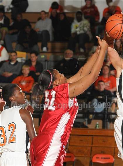Thumbnail 2 in Centralia vs. Mt. Vernon photogallery.