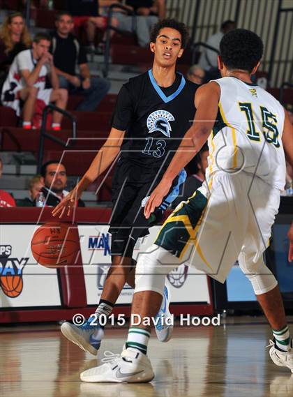Thumbnail 3 in Villa Park vs. Edison (MaxPreps Holiday Classic) photogallery.