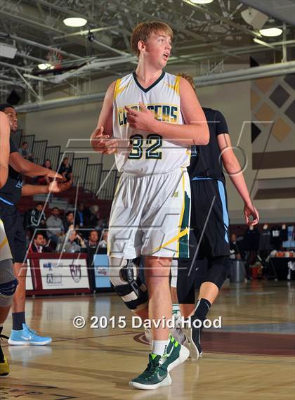 Thumbnail 1 in Villa Park vs. Edison (MaxPreps Holiday Classic) photogallery.